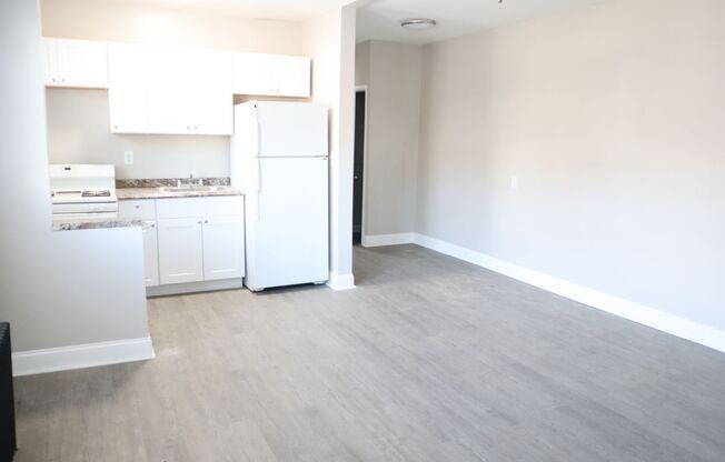 1 bed, 1 bath, 900 sqft, $950