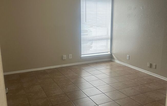 2 beds, 2 baths, 1,000 sqft, $1,725, Unit 3-1631-B