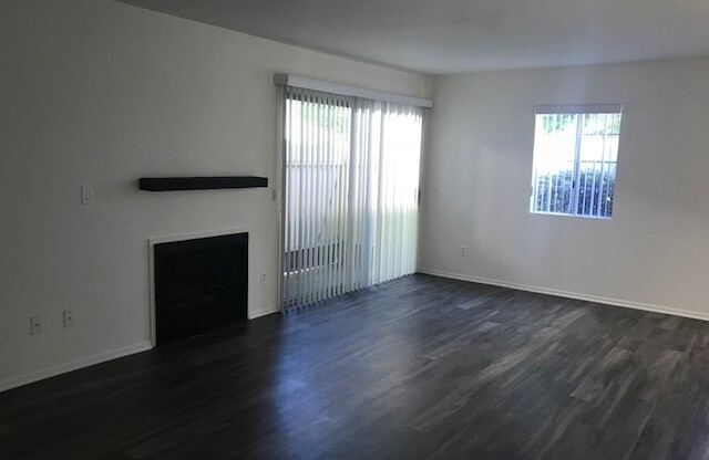 2 beds, 2 baths, $3,695, Unit 0104