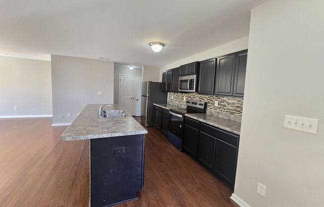 Beautiful Home Available for Rent in Charlotte, NC 28212