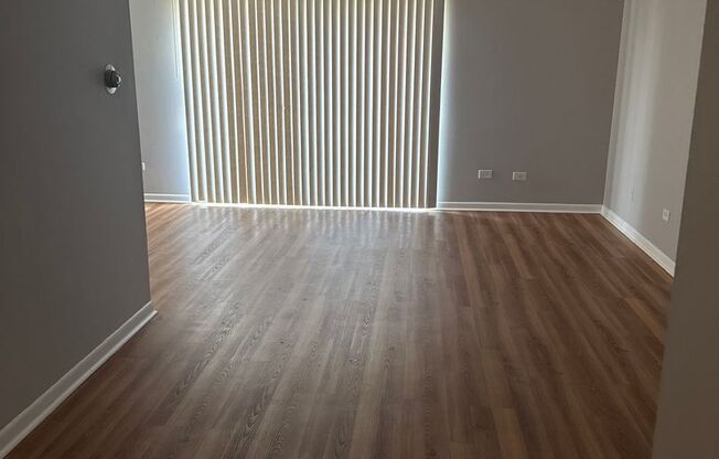 2 beds, 1 bath, $1,650, Unit 726-2D