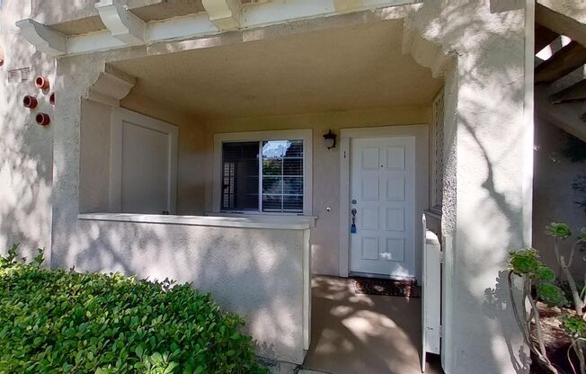 **Move-In Special!!** Elegant 2 Bed 2 Bath Condo in Rancho Santa Margarita!