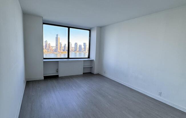 1 bed, 1 bath, 700 sqft, $4,400, Unit 25B