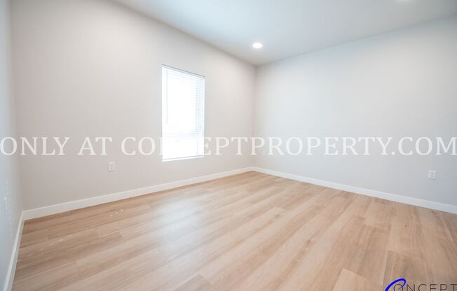 3 beds, 2 baths, 1,100 sqft, $2,699, Unit 1-232