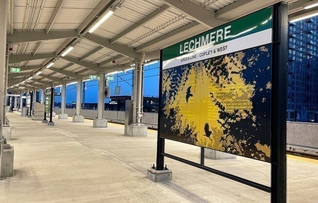 1 bed, 1 bath, 702 sqft, $3,000, Unit 324