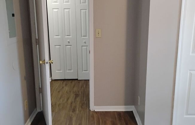 1 bed, 1 bath, 530 sqft, $825, Unit 360 AA14
