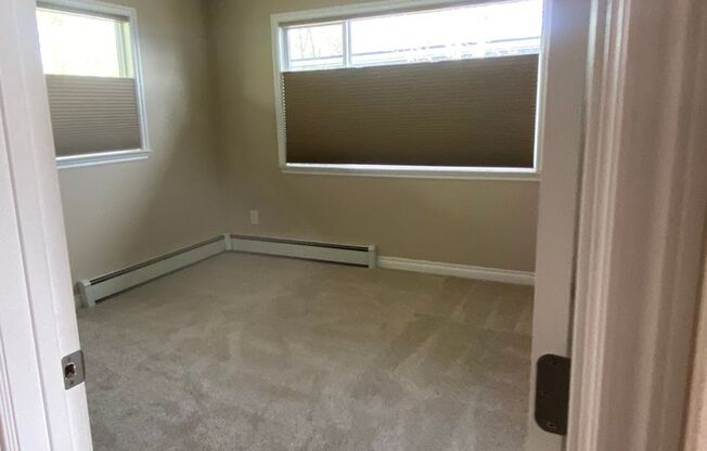 1 bed, 1 bath, 600 sqft, $1,350, Unit Unit 2