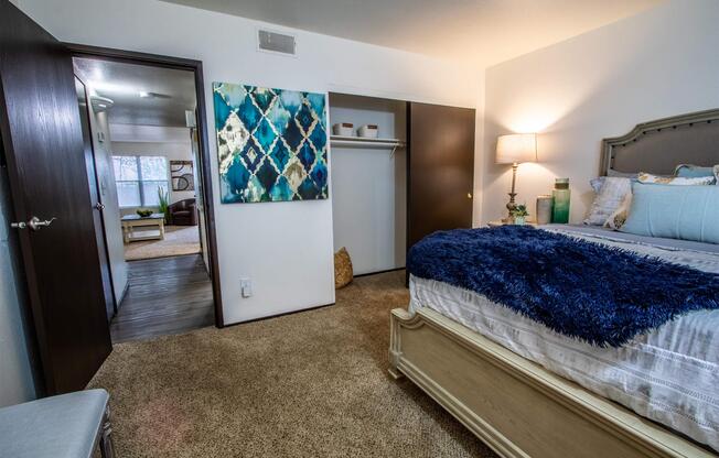 1 bed, 1 bath, 702 sqft, $819