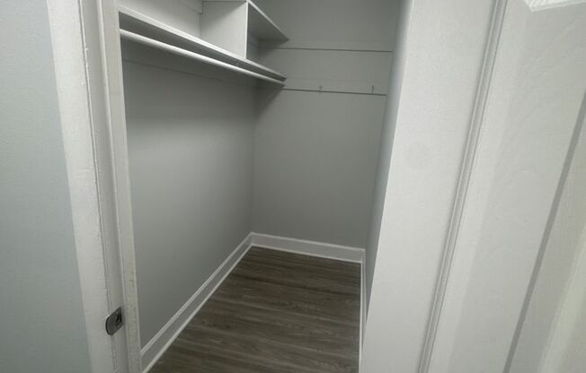 3 beds, 2 baths, 1,300 sqft, $2,550, Unit 3351 #002