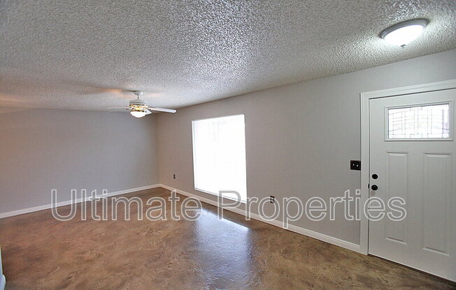 9331 W ARROWHEAD DR
