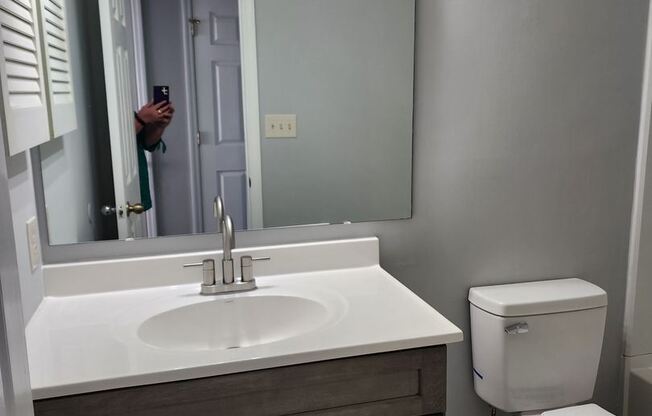 283-5 WATERDOWN DRIVE