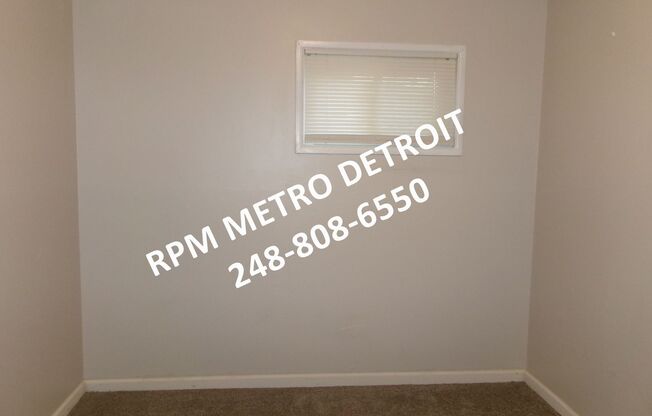 3 beds, 1 bath, $1,275