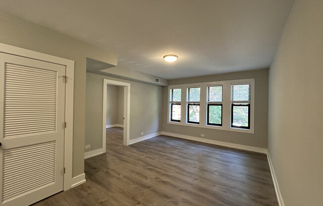 1128 Maple Ave