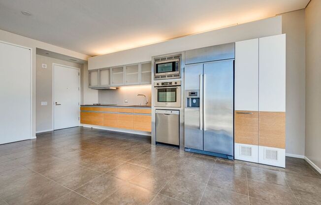 Veer Towers 1407E- Strip/City Views from this Stunning 1 bd/1ba Residence