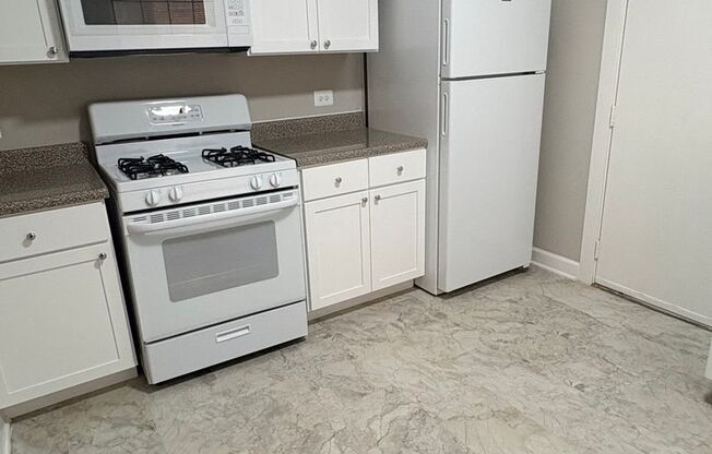 1 bed, 1 bath, 670 sqft, $1,125, Unit CA 137-1S