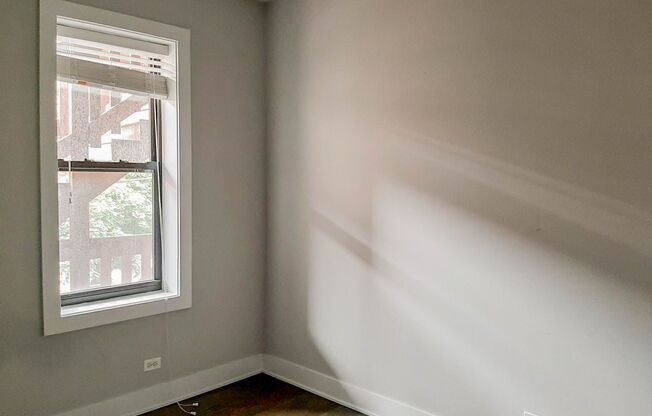 2 beds, 1 bath, 885 sqft, $2,795, Unit 2624-2