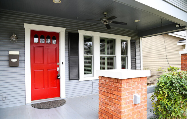 ALAMO HEIGHTS CRAFTSMAN COTTAGE