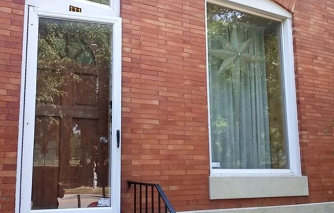 111 S. Linwood Ave.