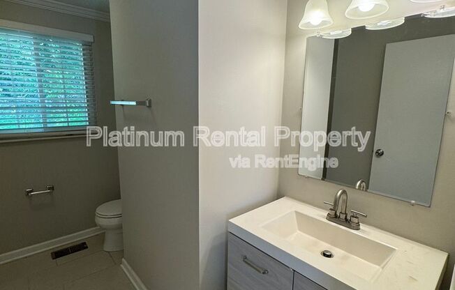4 beds, 3 baths, 1,560 sqft, $2,300