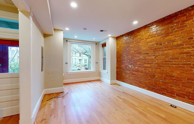 Renovated 2 Bedroom 2 Bath in Columbia Heights