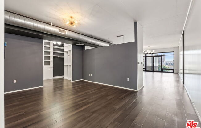 1 bed, 2 baths, 1,200 sqft, $3,495, Unit 716