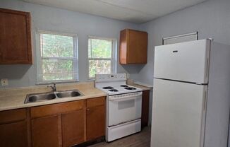 3 beds, 1 bath, $2,000