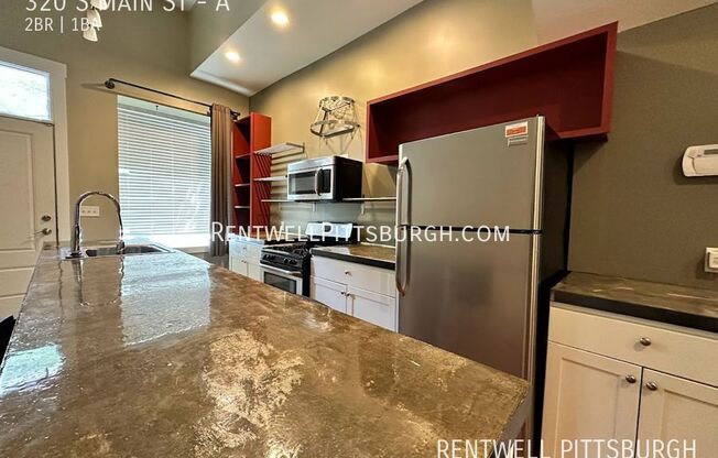 320 S MAIN ST