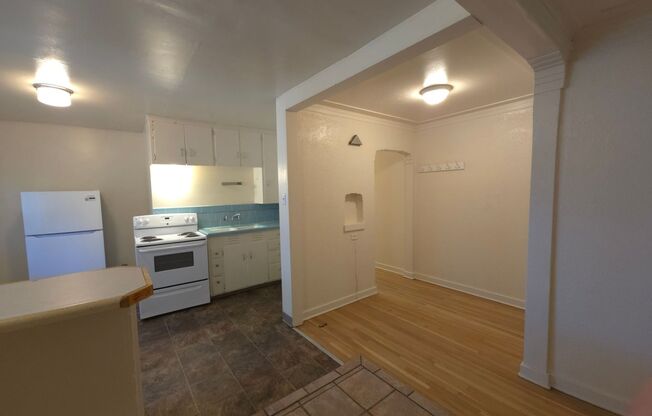 10 beds, 5 baths, $18,850, Unit 1122 12th Street Annex