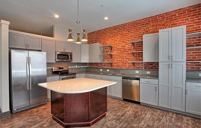 Updated Loft Apartment in the Heart of Downtown Longmont
