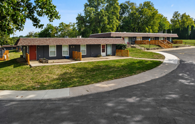 2 beds, 1 bath, 764 sqft, $900, Unit 57C