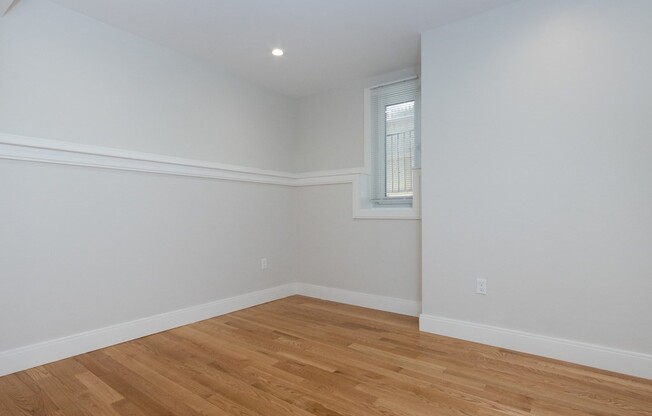 5 TOVAR ST