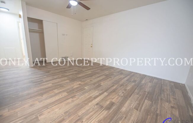 2 beds, 1 bath, 810 sqft, $1,249, Unit 43