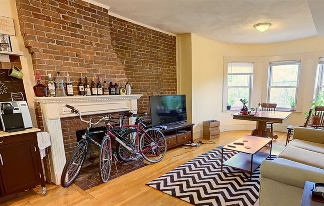 1406 Beacon St