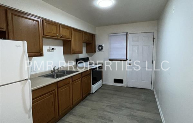 1 bed, 1 bath, $750, Unit 4520- 04