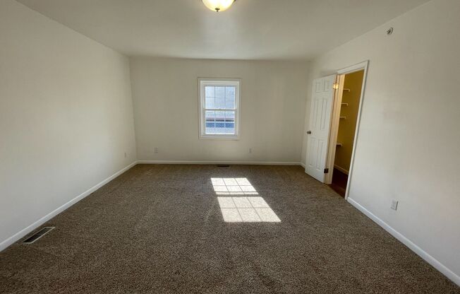 2 beds, 2 baths, $1,250, Unit 1