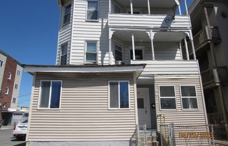 4 PLUM ST