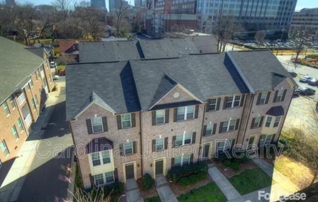 257 N IRWIN AVE