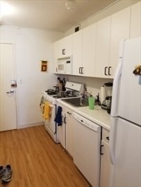 Studio, 1 bath, 500 sqft, $2,200, Unit 616