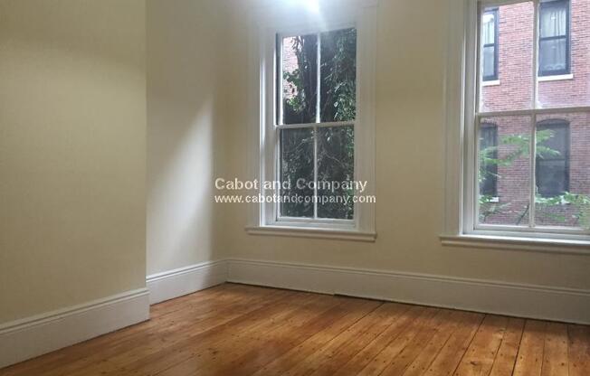 34 Isabella St.