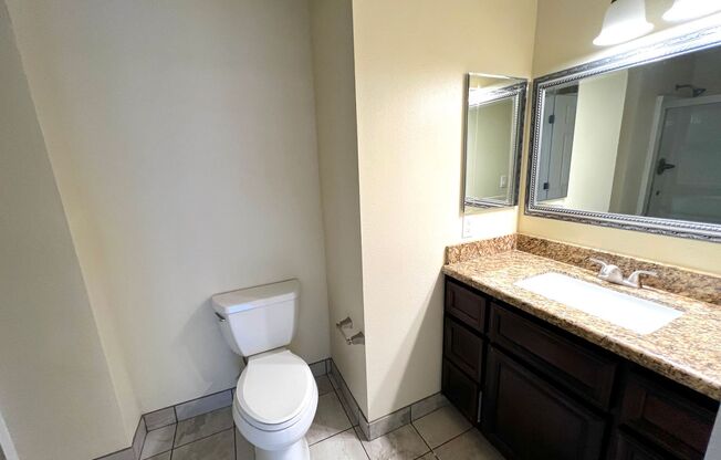 2 beds, 2 baths, $1,275, Unit UNIT 1038