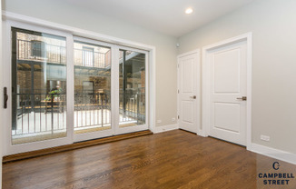 1911 W IRVING PARK