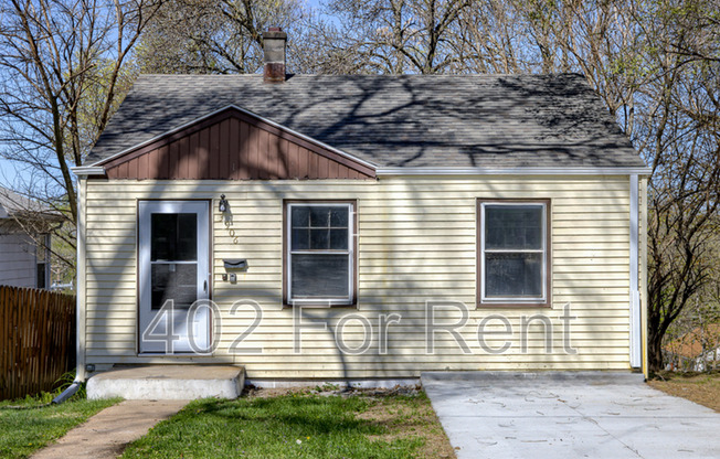 3906 N 54 ST