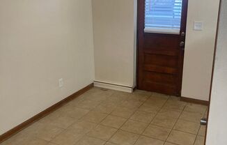 1 bed, 1 bath, $995, Unit 5