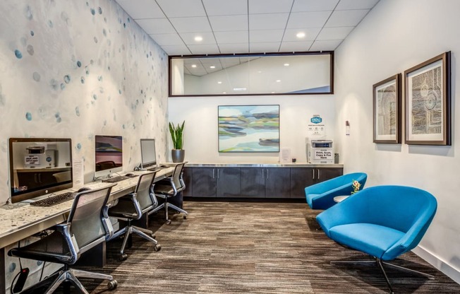 Business Center at Asbury Plaza, Chicago, IL, 60654