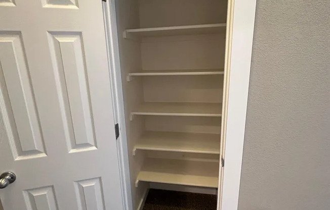 231 RENDEZVOUS DR