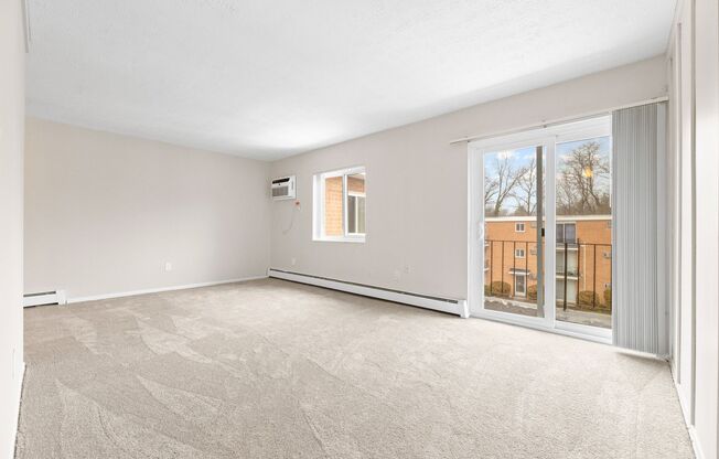 1 bed, 1 bath, 680 sqft, $1,025, Unit 377-301