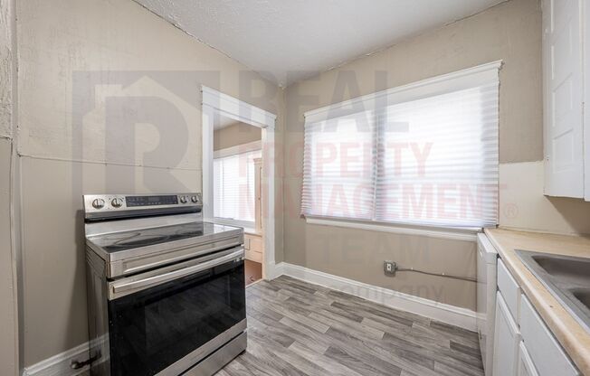 2 beds, 1 bath, $850, Unit Unit #1