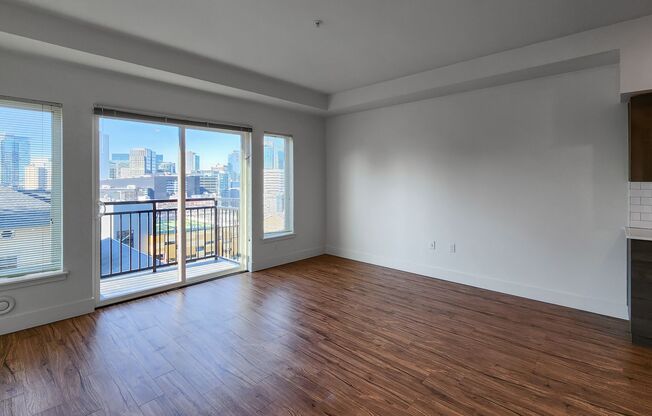 1 bed, 1 bath, 510 sqft, $2,325, Unit 307