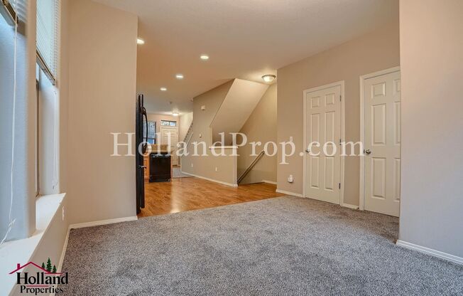 2 beds, 2.5 baths, $2,295