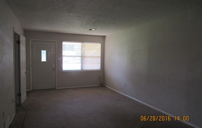 MOVE IN SPECIAL: $200 OFF OF THE 1ST FULL MONTH'S RENT! New carpet and freshly painted interiors